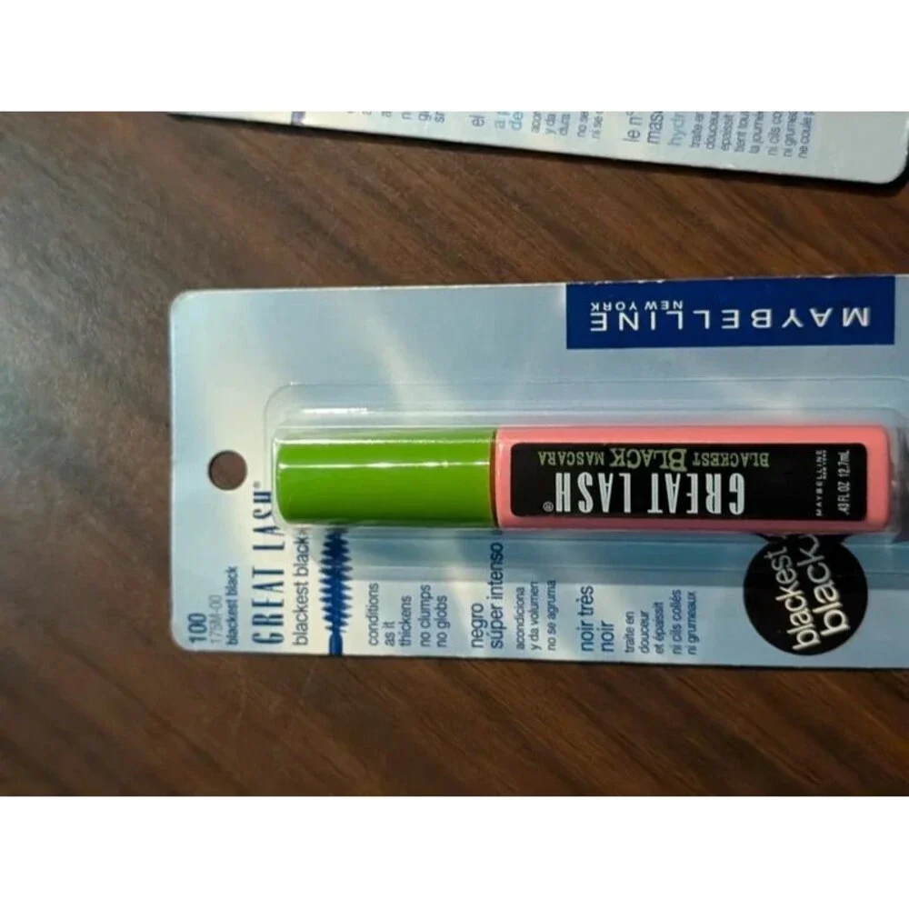 Maybelline 2 Great Lash New in packaging